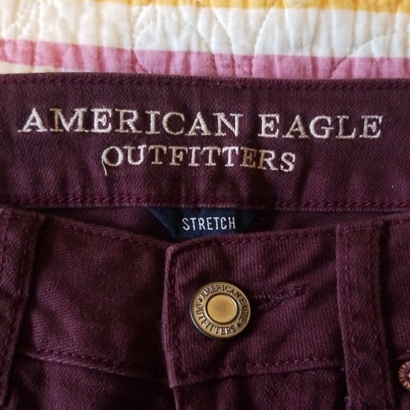 A&E Maroon Distressed Shorts size 4 - Picture 5 of 7